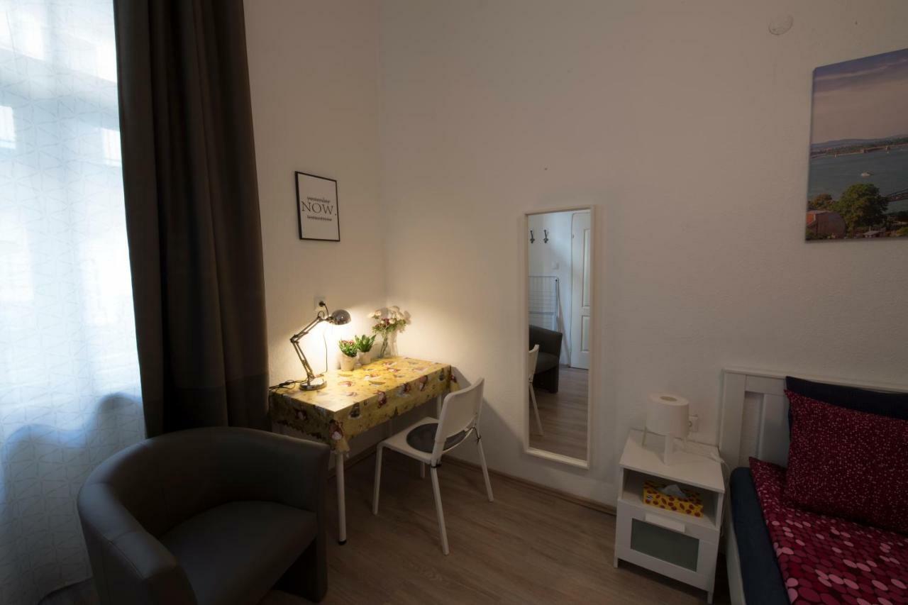 No. 11 Apartment With 2 Bathrooms Next To Railway Station Budapest Exterior foto